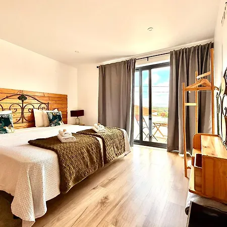 Laranjeira Loiras Feriehus *